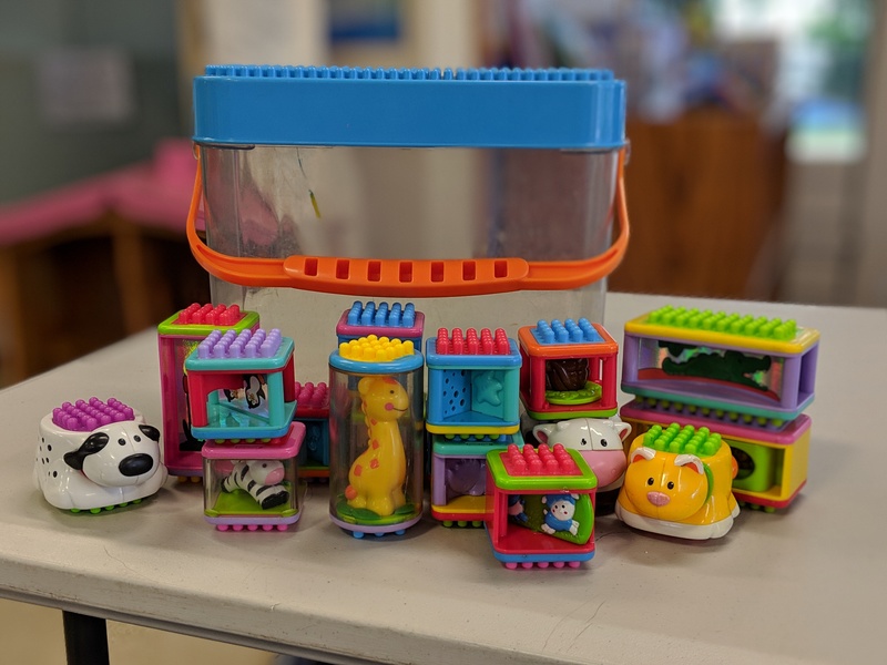 80091: Peek a blocks Bucket 'o Builders