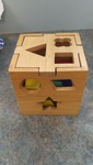 Shape sorting box
