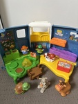 60155: Little People fold-out caravan