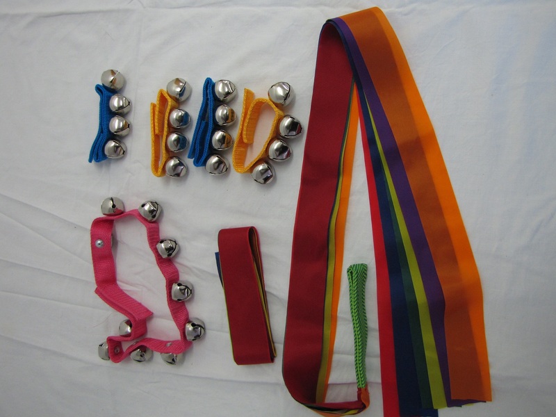 756: Bells and Ribbons Set