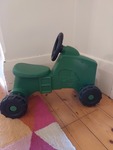 John Deere Sit and Scooter Tractor