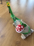 Hot Wheels Mario Kart Piranha Plant Slide Trackset with Yoshi