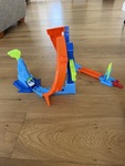 Hot Wheels loop