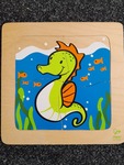 WTL-043: Seahorse wooden puzzle