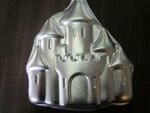 Castle cake tin