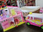 Strawberry Shortcake house and truck