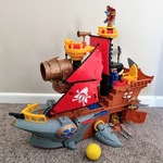 Shark Bite Pirate Ship