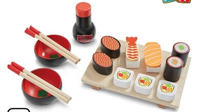 I195: Wooden sushi set
