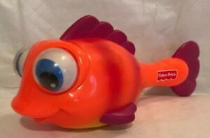 1201: Vintage Fish Rattle