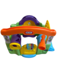 B67: Activity Gym with mailbox