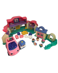 E109: Little People House and Car